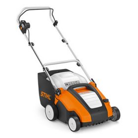 STIHL RLE 240 Elektro-Rasenlüfter mit Lüfterwalze