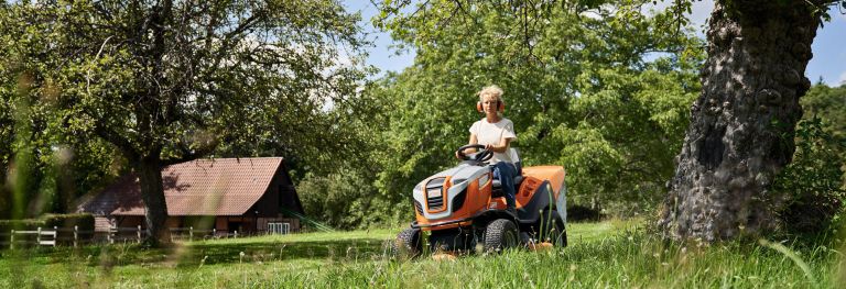 STIHL Rasentraktoren bei Bendick in Mettingen